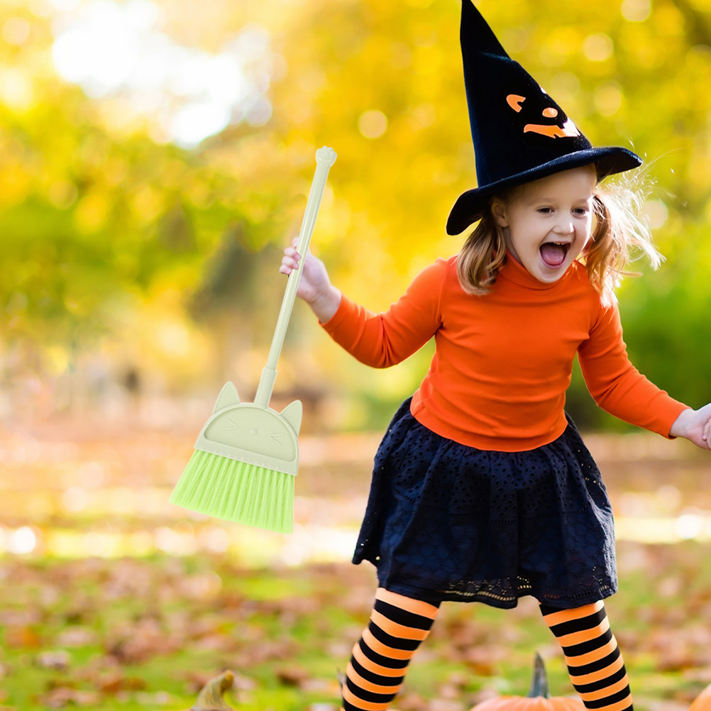 Kids Outdoor Broom - 子供用小型ほうき2本セット。幼児用ミニほうき。室内・屋外で使える、子供サイズの短いほうき。